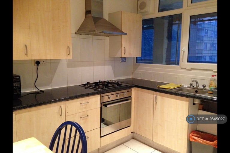 1 bedroom in Treby Street, London, E3 (#2645027)