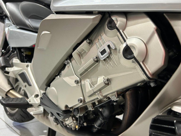 65/2015 BMW K1600 GTL - 13794 miles - GREAT CONDITION!!