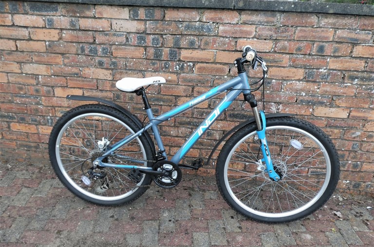 image for Near New ladies/Girls Bike