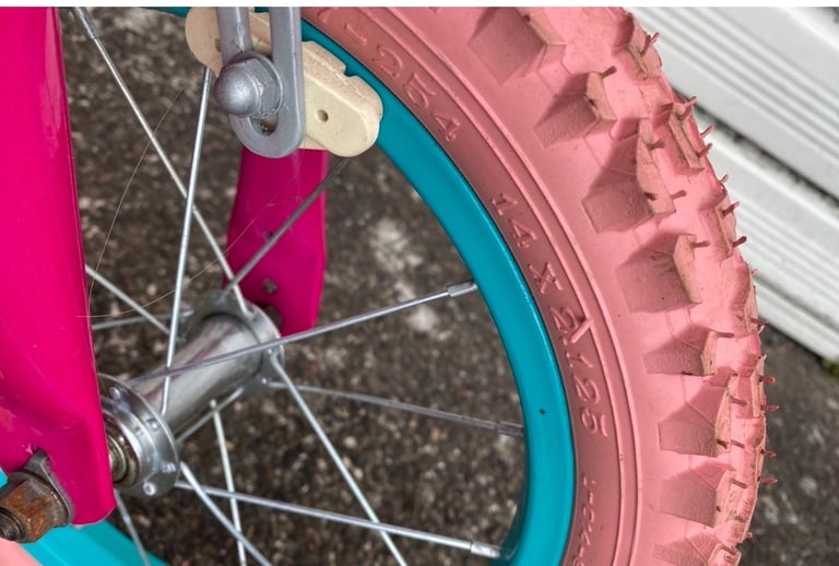 Girls bike 14” vgc