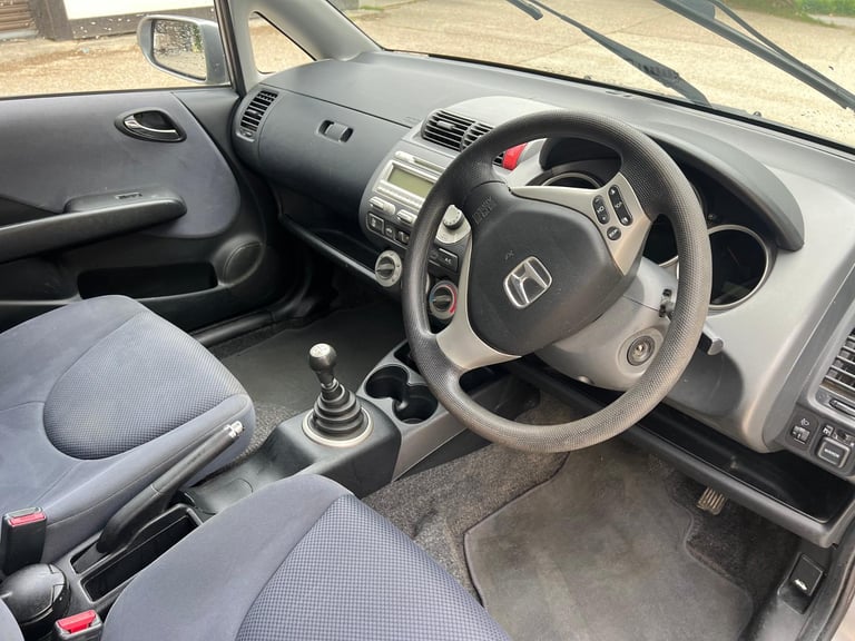 Honda Jazz 1.4 SE Air Con - Walk Around Video