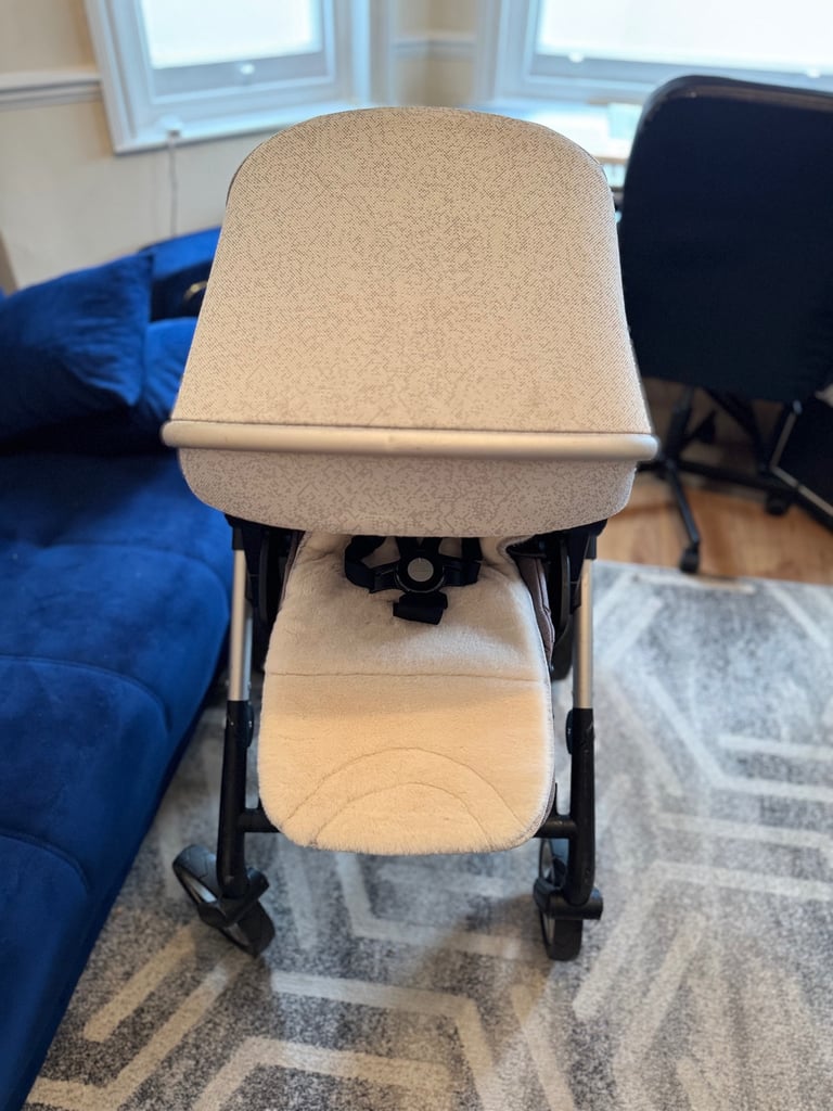 Silver Cross Pioneer Special Edition travel set 