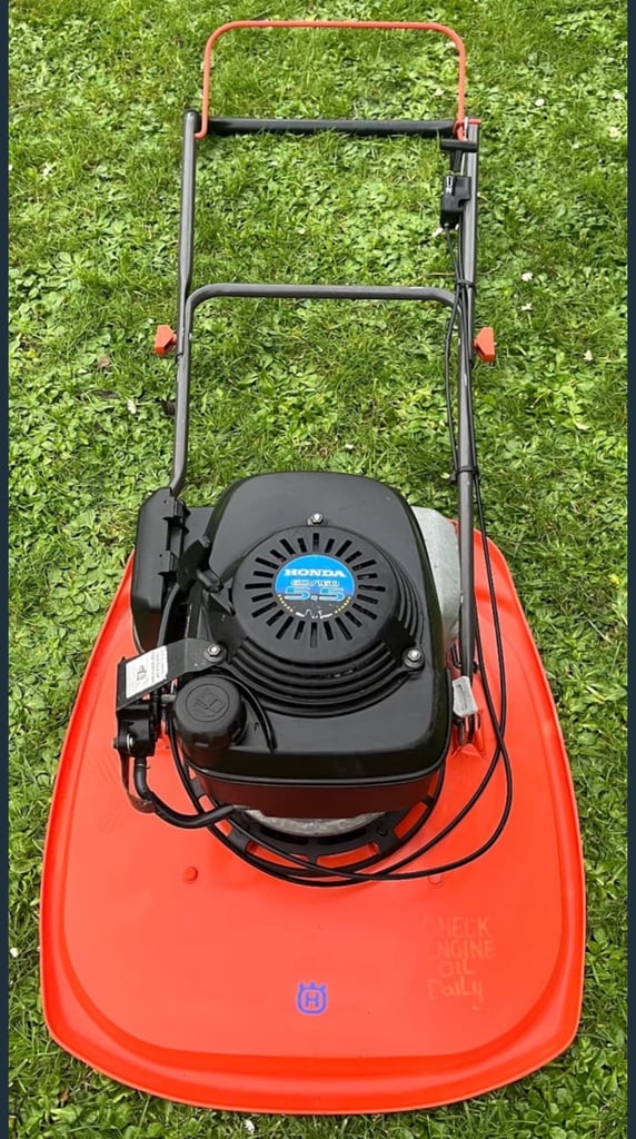image for Honda 4 stroke petrol hover mower VGC fully serviced & sharpened Flymo Husqvarna lawnmower 