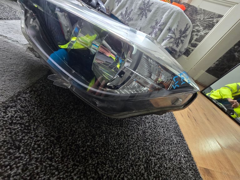 BMW 3 SERIES F30 F31  LCI PASSENGER SIDE LEFT DLR  HEADLIGHT BREAKING Parts