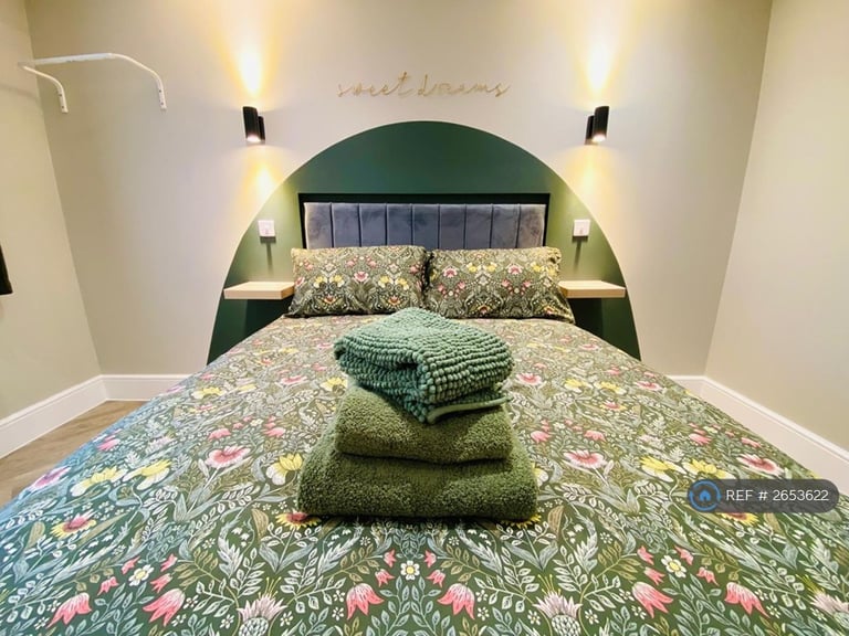 1 bedroom flat in Severn Road, Weston-Super-Mare, BS23 (1 bed) (#2653622)