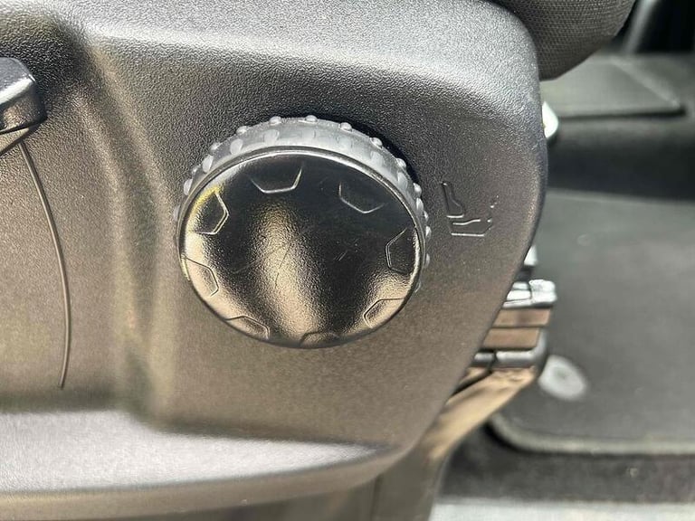 2022 Ford Transit Custom 320 Limited Lr Dciv P/V 2.0 Panel Van Automatic Diesel 2.0 Crew Van Auto...