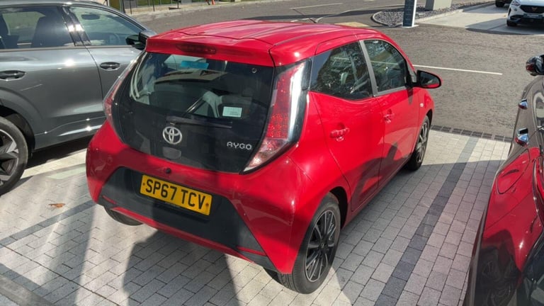 2017 Toyota AYGO 1.0 VVT-i x-play Hatchback 5dr Petrol x-shift Euro 6 (68 ps) HATCHBACK Petrol Au...
