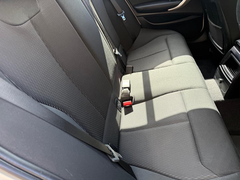 BMW 1 SERIES 1.5 118i SE Business 2018