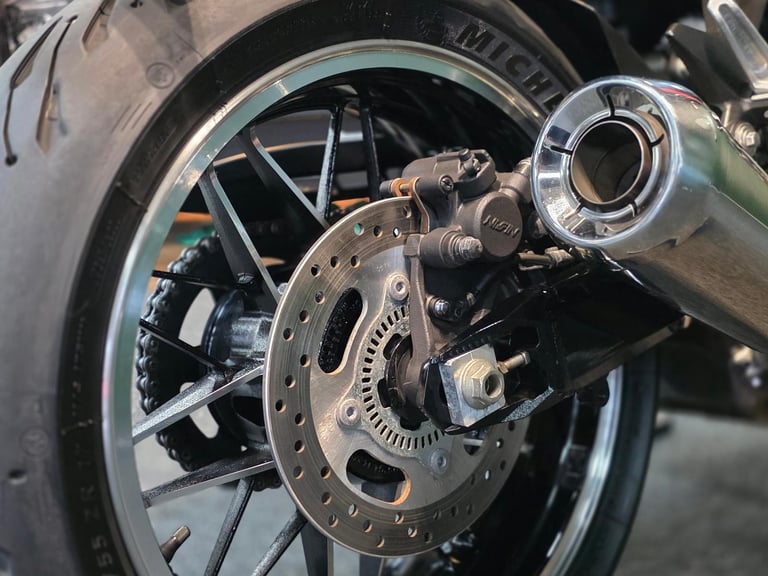 2018 KAWASAKI ZR Z900 RS 1 OWNER 4,900 MILE'S 