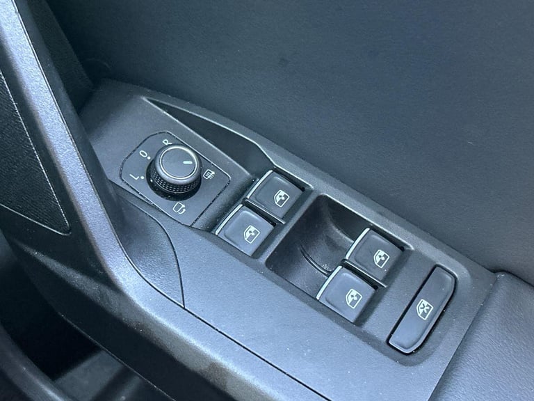 2021 SEAT Leon 1.0 TSI EVO FR 5dr HATCHBACK PETROL Manual