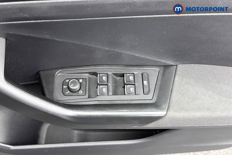 2020 Volkswagen T-Roc 1.5 TSI EVO SE 5dr DSG SUV Petrol Automatic