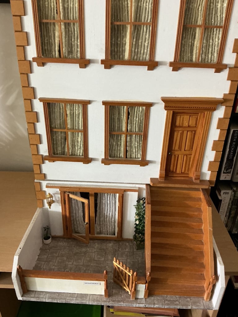 Fully furnished dolls house