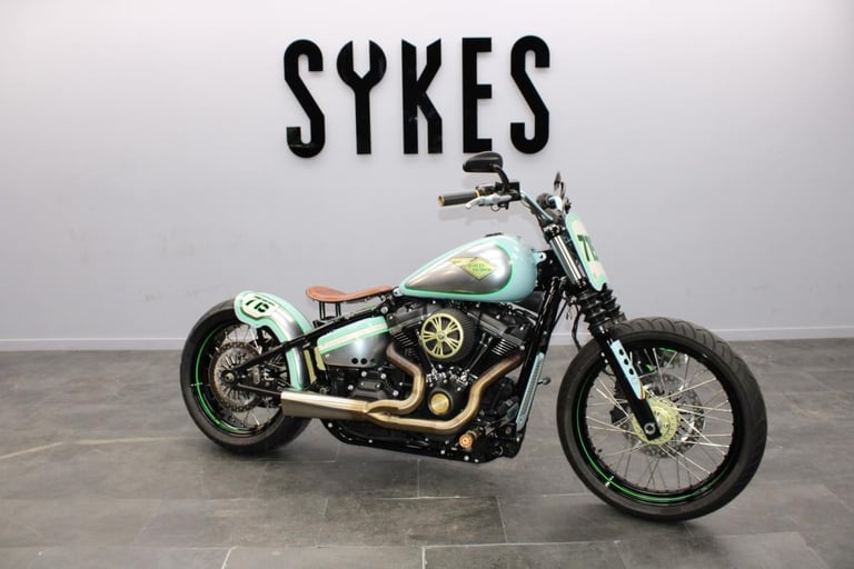 2018 Custom Harley-Davidson FXBB Softail Street Bob by Speed & Custom 