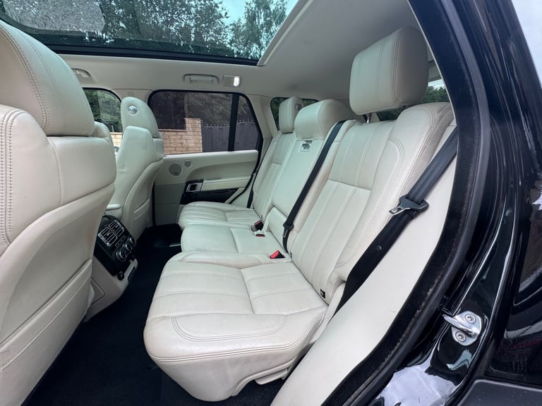 2015 Land Rover Range Rover 3.0 TDV6 Vogue 4dr Auto ESTATE Diesel Automatic