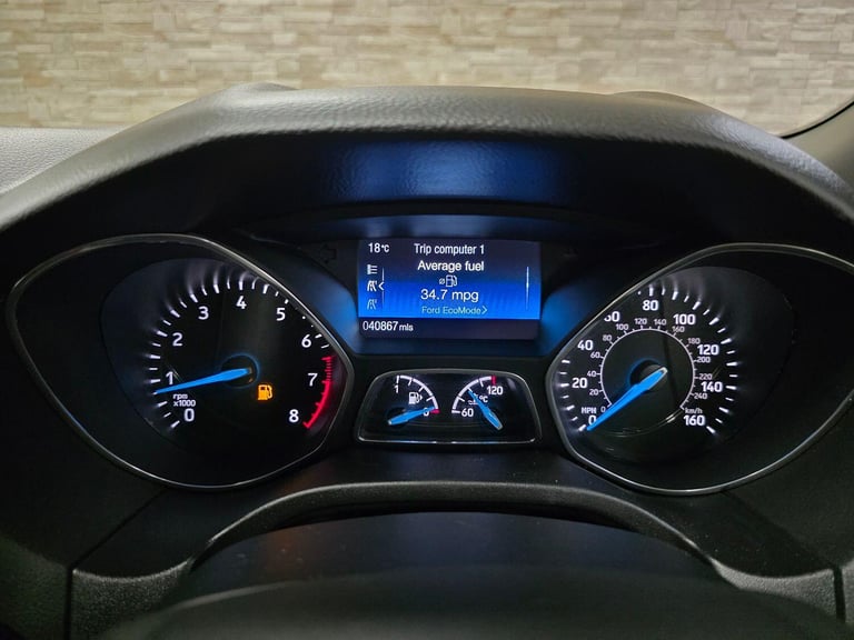 FORD FOCUS 1.0 T EcoBoost ST-Line Black Manual Petro 2018 WARRANTY 12 MONTHS MOT