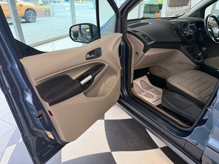 2019 Ford Grand Tourneo Connect 1.5 EcoBlue 120 Titanium 5dr MPV Diesel Manual
