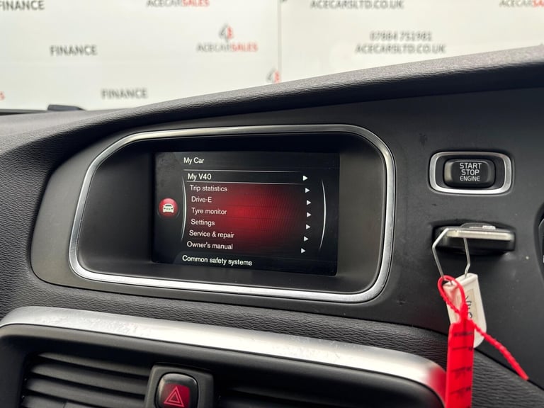 2016 Volvo V40 D3 [4 Cyl 150] Inscription 5dr Geartronic HATCHBACK DIESEL Automatic