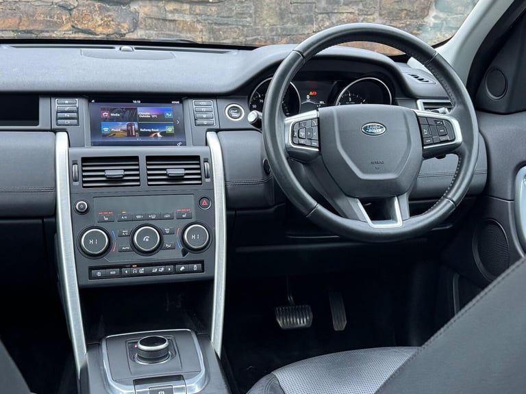 2018 Land Rover Discovery Sport 2.0 TD4 HSE Black Auto 4WD Euro 6 (s/s) 5dr ESTATE Diesel Automatic