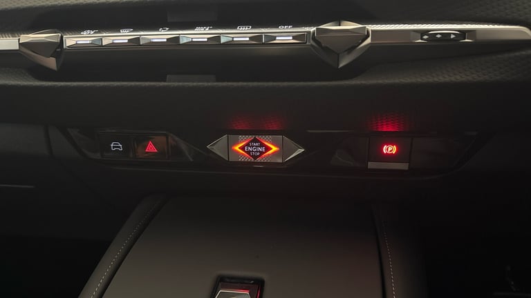 2025 DS Automobiles DS 4 1.6 E-TENSE Rivoli 5dr EAT8 HATCHBACK PETROL/ELECTRIC Automatic
