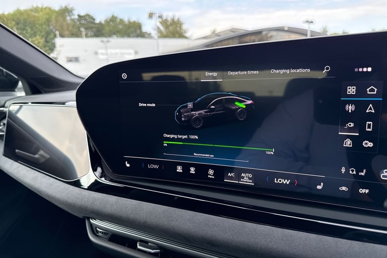 2025 Audi A6 Saloon 2.0 e-hybrid 25.9kWh Launch Edition S Tronic quattro Euro 6 (s/s) 4dr Saloon ...