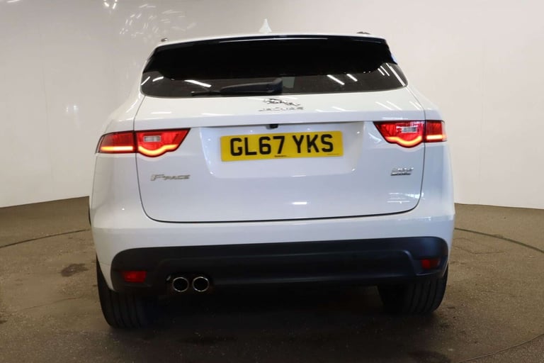 2017 Jaguar F-Pace 2.0d R-Sport 5dr Auto AWD ESTATE DIESEL Automatic