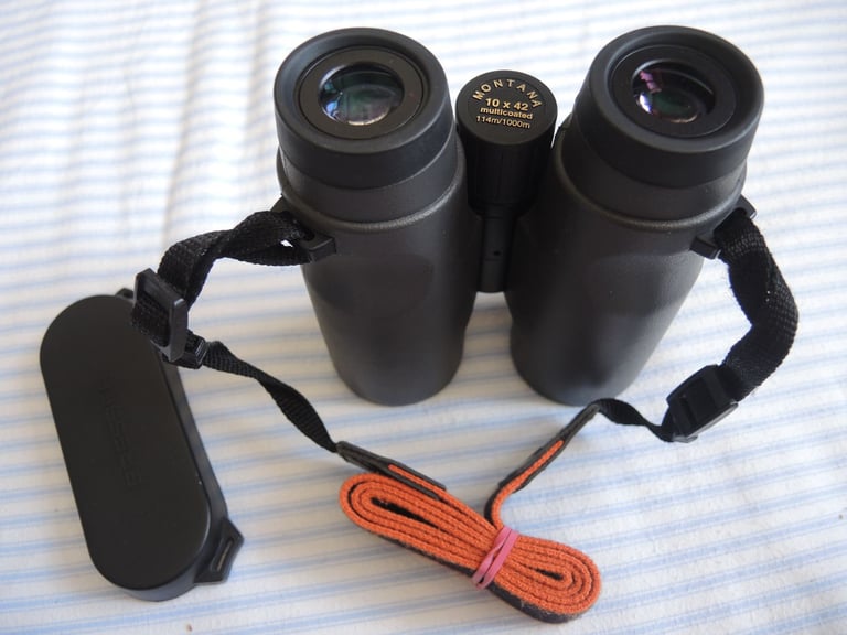 BRESSER MONTANA 10X42 BINOCULARS WITH CASE VIRTUALLY UNUSED 