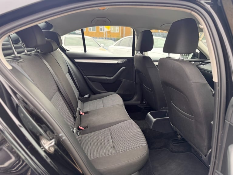 2014 Skoda Octavia 1.4 TSI SE 5dr HATCHBACK Petrol Manual