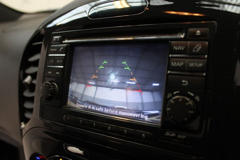 2011 Nissan Juke 1.6 DIG-T Tekna SUV 5dr Petrol Manual Euro 5 (190 ps) HATCHBACK Petrol Manual