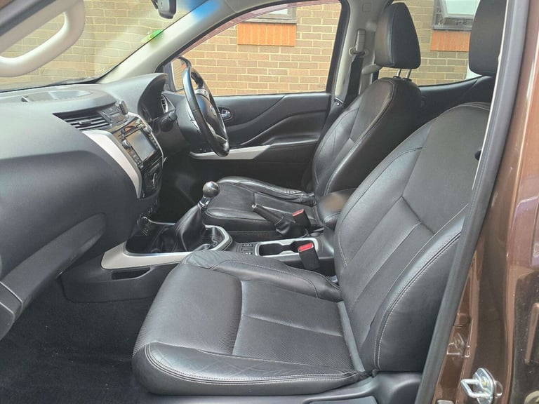 2016 Nissan Navara Double Cab Pick Up Tekna 2.3dCi 190 4WD PICK UP DIESEL Manual