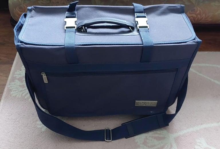 Large canvas collapsible case