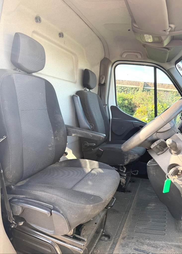 2020 RENAULT MASTER 35 KLUBB ACCESS PLATFORM EURO6 3.5T CAR LICENSE 48,000 MILES