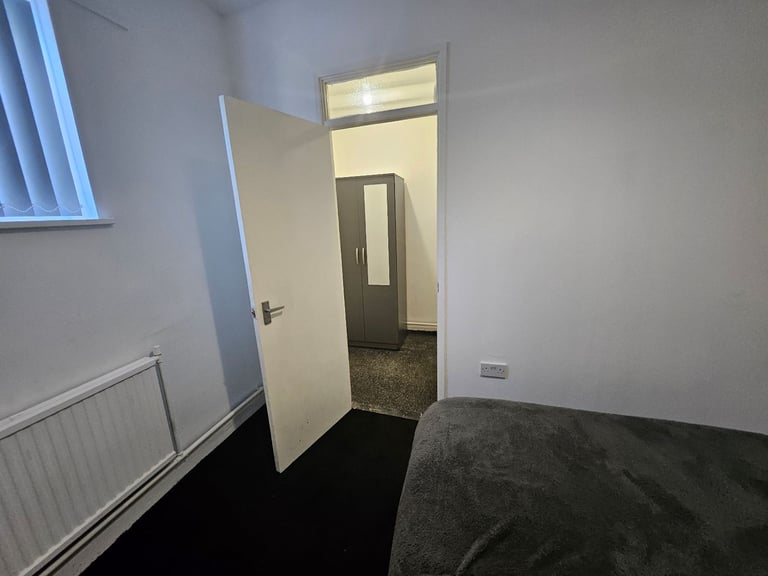 Short Term Rental Stay in Liverpool 1BR-F6