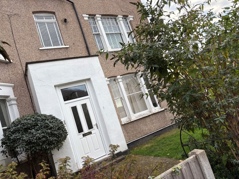 2 Double Bedroom Garden Flat