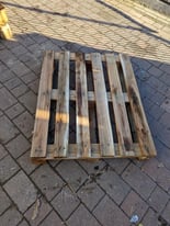 Wooden Pallets 970mm x 790mm Ideal Garden, House, Furniture or Fencing. Delivery Available.
