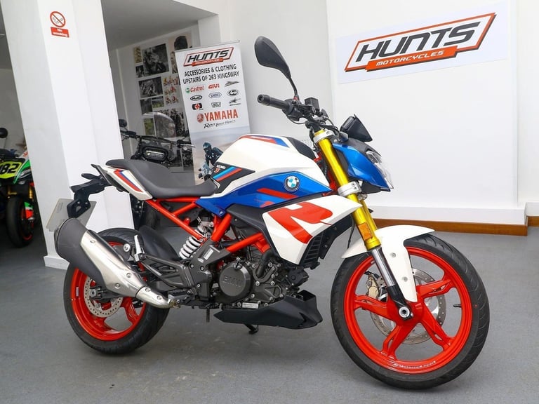 2023 '23 BMW G310R. ONLY 1,182 MILES. Heated Grips. A2 Legal. Great Value £3,695
