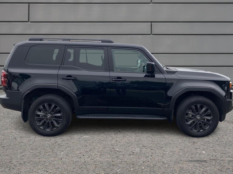 2024 Toyota Land Cruiser 2.8 D-4D 204 Invincible 5dr Auto (7 Seat) SUV Diesel Automatic