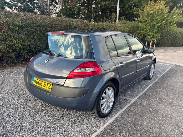 2006 Renault Megane 1.6 VVT Dynamique 5dr HATCHBACK Petrol Manual