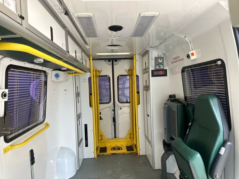 2006 Renault Master LOW MILEAGE AUTOMATIC Ex ambulance ideal Campervan project!