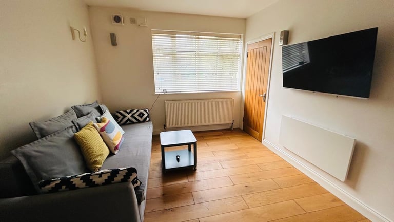 One Bedroom Flat in Surbiton 