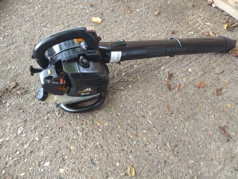 image for Petrol leaf blower 2 stroke engine in very good condition good working order 