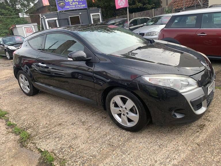 2010 Renault Megane 1.6 16V Dynamique TomTom Euro 5 3dr COUPE Petrol Manual