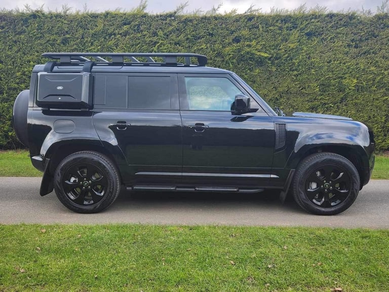 2023 Land Rover Defender 3.0 D300 X-Dynamic HSE 110 5dr Auto Estate Diesel Automatic