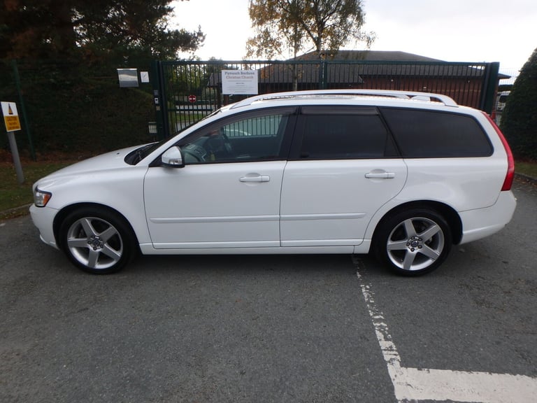 2012 Volvo V50 SE Lux 2.0cc Automatic Estate (Classic) Only 17571 Miles  Petrol Automatic