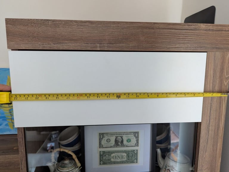 Living Room furniture set+ Samsung TV