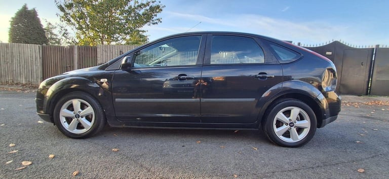 2006 Ford Focus 1.6 Zetec 5dr [Climate Pack] HATCHBACK PETROL Manual