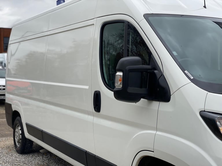 2021 Peugeot Boxer 2.2 BlueHDi 335 Professional L3 H2 Euro 6 (s/s) 5dr PANEL VAN Diesel Manual