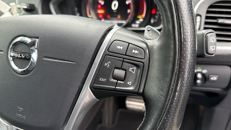 2019 Volvo V40 T3 [152] R DESIGN Edition 5dr Geartronic Petrol Hatchback Hatchback Petrol Automatic