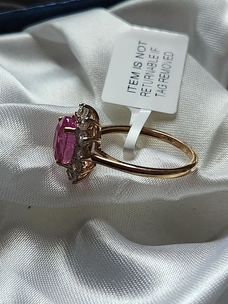 9CT GOLD RING SIZE O SAPPHIRE 9CT GOLD RING SIZE O 9X7 IIAKAKA PINK SAPPHIRE SIZE O BRAND NEW