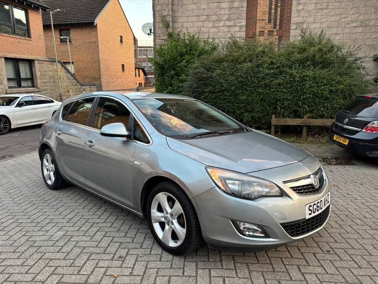 Vauxhall, ASTRA, Hatchback, 2010, automatic, 1598 (cc), 5 doors