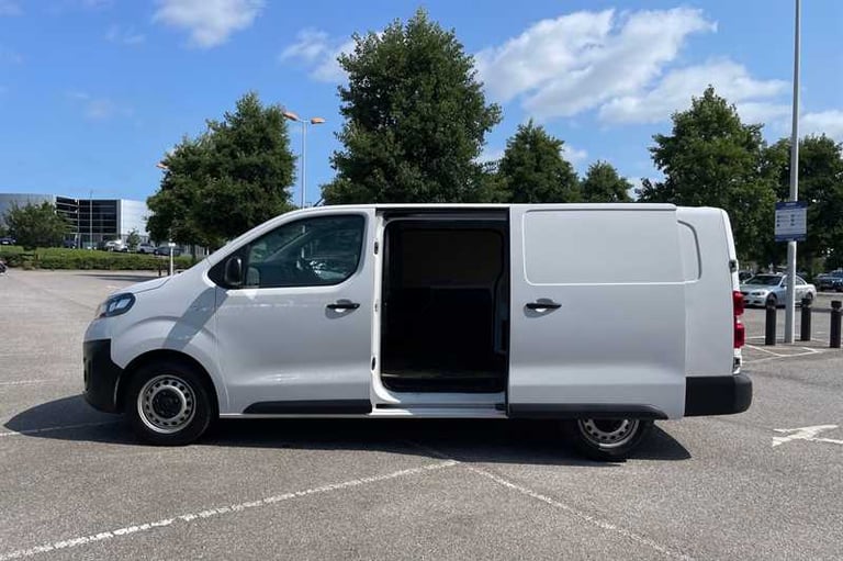 2022 Vauxhall Vivaro 1.5 Turbo D 2900 Dynamic Panel Van 6dr Diesel Manual L2 H1 Euro 6 (s/s) (10 ...